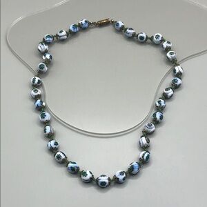 Vintage Murano Venetian art glass beads necklace single strand dressy elegant.
